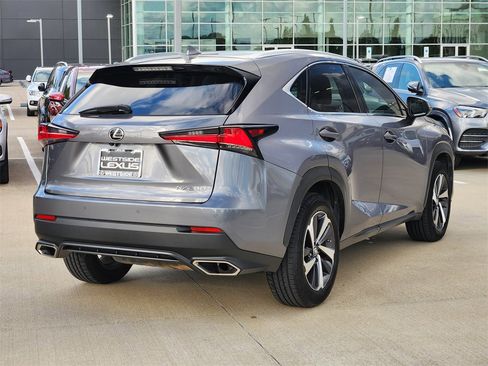 Used 2018 Lexus NX 300 FWD image 7