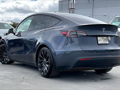 Used 2022 Tesla Model Y Performance AWD/4WD image 4