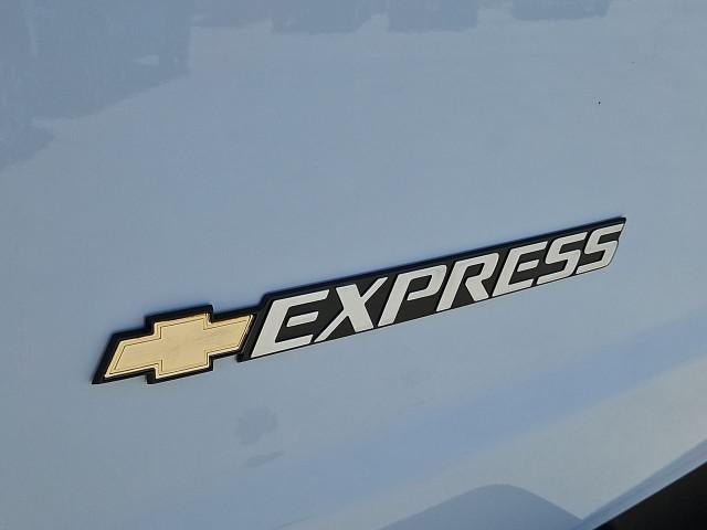 New 2026 Chevrolet Express 2500 w/ Driver Convenience Package RWD image 29