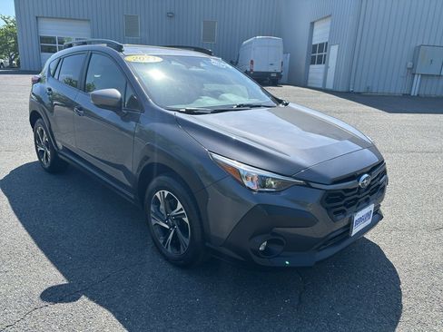 Used 2024 Subaru Crosstrek 2.0i Premium AWD/4WD image 3