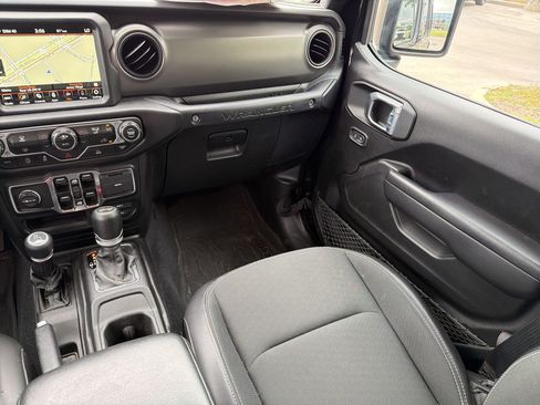 Used 2023 Jeep Wrangler Unlimited Sport AWD/4WD image 25