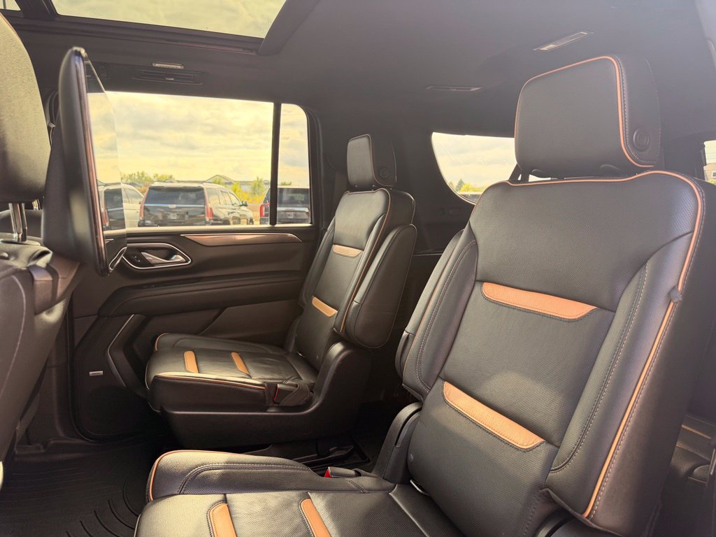 Used 2021 GMC Yukon XL AT4 w/ AT4 Premium Plus Package AWD/4WD image 26