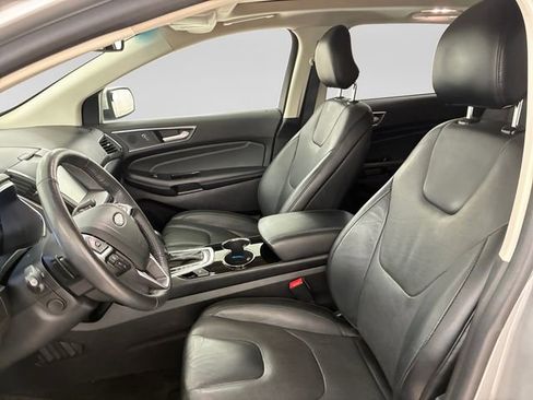 Used 2018 Ford Edge Titanium w/ Equipment Group 302A image 12