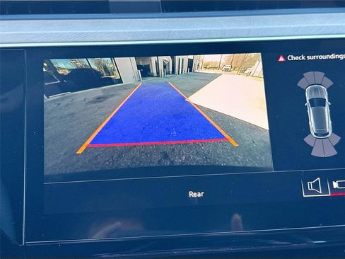 Certified 2024 Audi Q8 e-tron Premium image 14