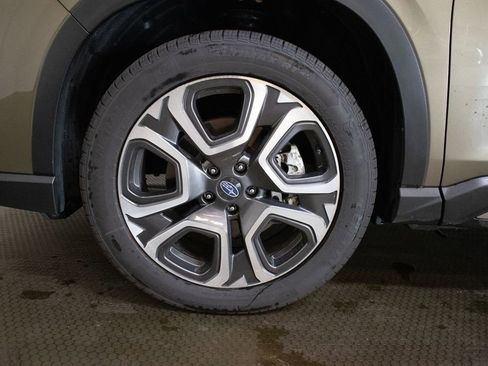 Used 2024 Subaru Ascent Touring AWD/4WD image 9