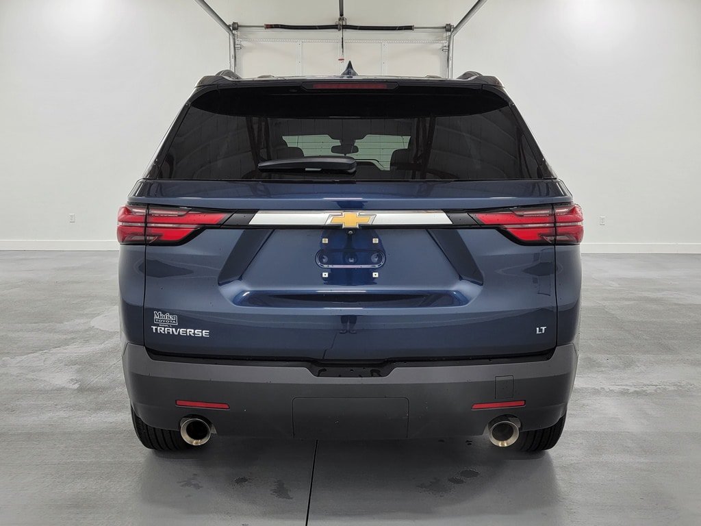 Used 2023 Chevrolet Traverse LT FWD image 7