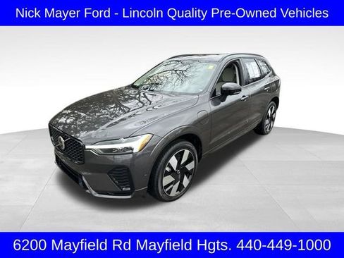 Used 2025 Volvo XC60 T8 Plus w/ Climate Package image 3