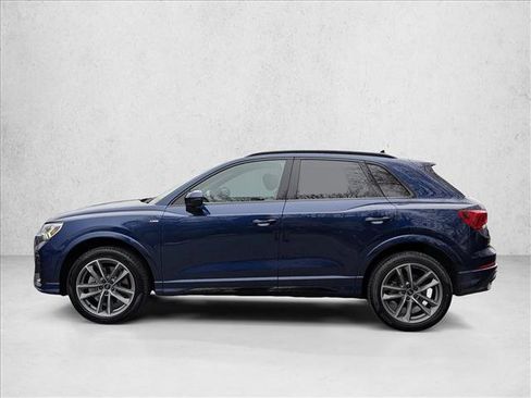 Certified 2025 Audi Q3 2.0T Premium w/ Convenience Package image 9