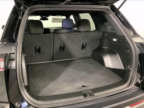 Used 2026 Chevrolet Equinox LT FWD image 4