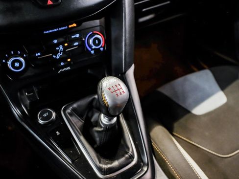 Used 2015 Ford Focus ST image 29