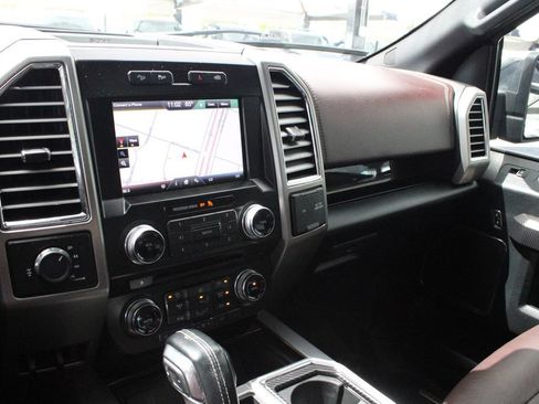 Used 2015 Ford F150 Platinum w/ Equipment Group 701A Luxury AWD/4WD image 28