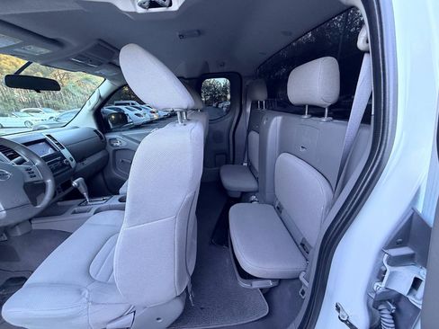 Used 2019 Nissan Frontier S image 9