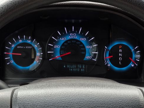 Used 2010 Ford Fusion SE FWD image 5
