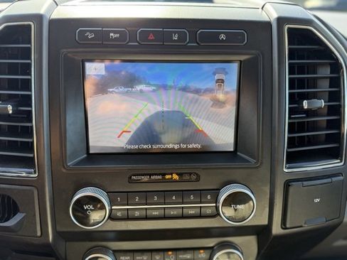 Used 2021 Ford Expedition Max Limited image 13