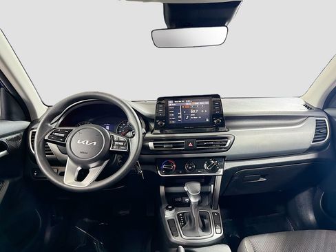 Used 2023 Kia Seltos LX image 21