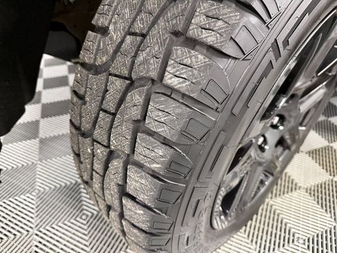 Used 2022 Chevrolet Silverado 1500 LT Trail Boss w/ LT Trail Boss Premium Package AWD/4WD image 32