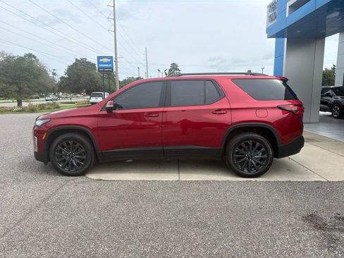 Used 2023 Chevrolet Traverse RS FWD image 7