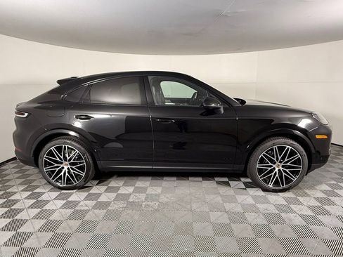 New 2026 Porsche Cayenne Coupe image 8