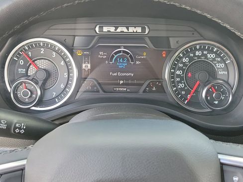 Used 2025 RAM 1500 Laramie AWD/4WD image 24