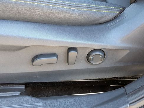 Used 2025 Subaru Outback Onyx Edition image 14