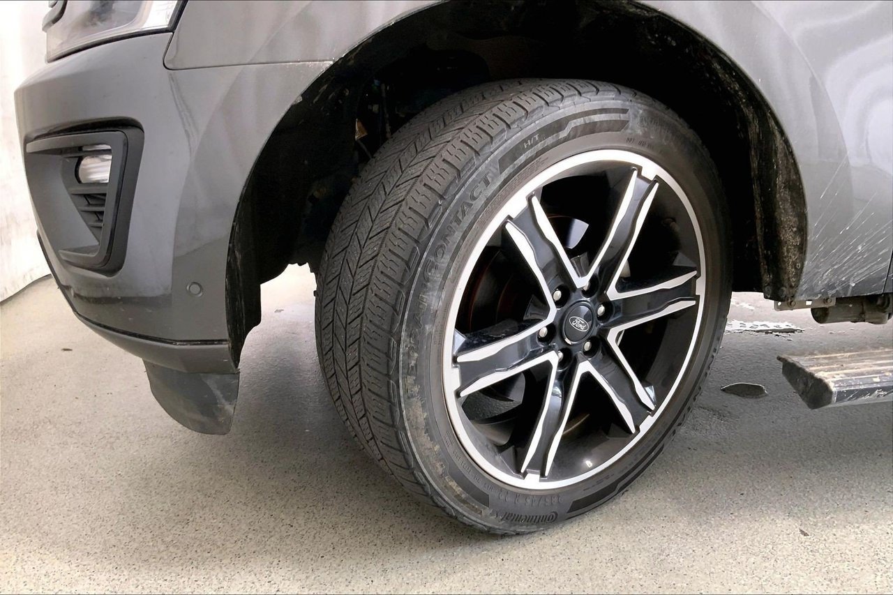 Used 2021 Ford Expedition Max Limited AWD/4WD image 20