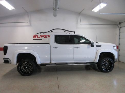 Used 2020 GMC Sierra 1500 SLT w/ SLT Premium Plus Package AWD/4WD image 5