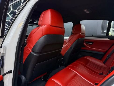 Used 2015 BMW M5 RWD image 21
