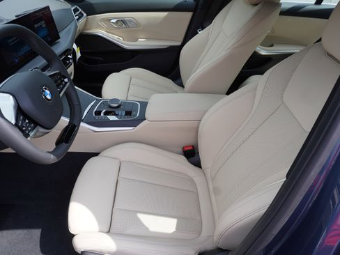 New 2025 BMW 330i Sedan w/ Premium Package image 22