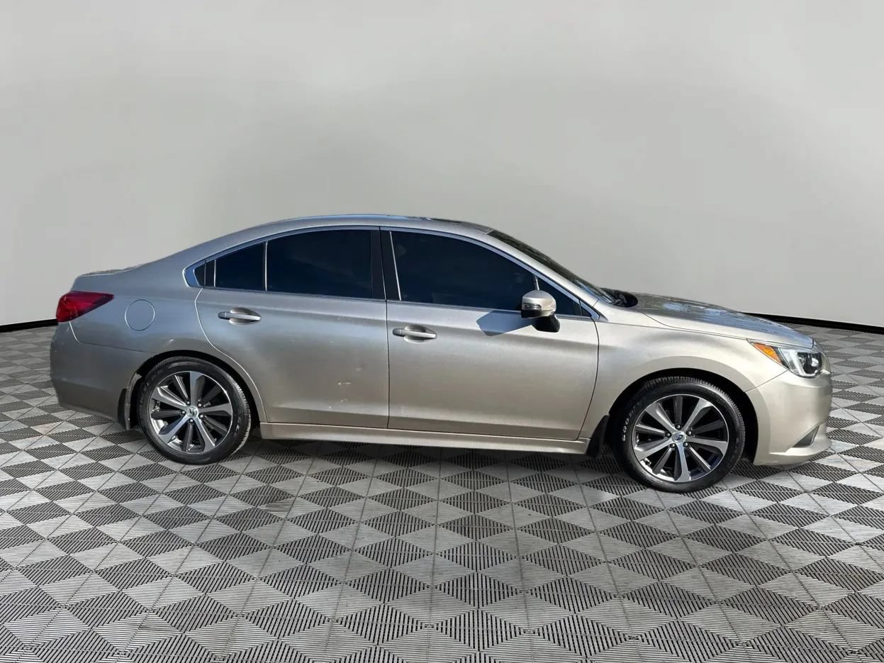 Used 2016 Subaru Legacy 2.5i Limited AWD/4WD image 4