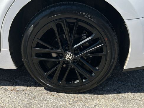 Used 2025 Toyota Camry SE image 24