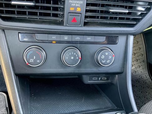 Used 2021 Volkswagen Jetta S FWD image 31