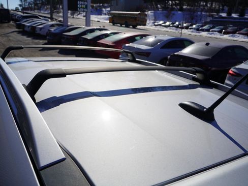 Used 2020 Nissan Kicks SR w/ SR Premium Package image 92