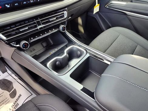 New 2026 Chevrolet Traverse LT w/ LPO, Floor Liner Package image 14