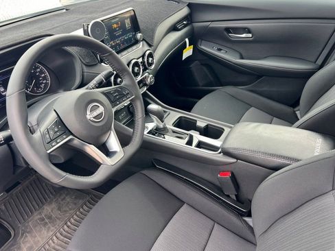 Used 2025 Nissan Sentra SV w/ All-Weather Package image 7