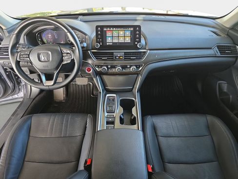 Certified 2018 Honda Accord Touring image 10
