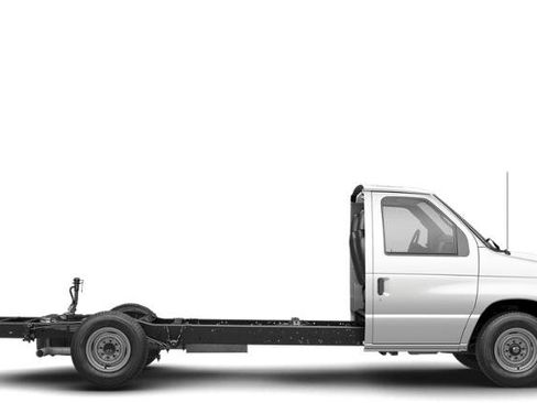 New 2026 Ford E-350 and Econoline 350 Super Duty w/ Power Equipment Group image 32