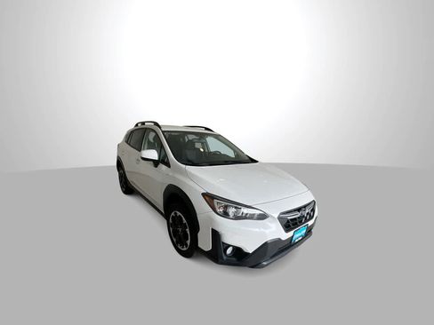 Used 2022 Subaru Crosstrek 2.0i Premium AWD/4WD image 2