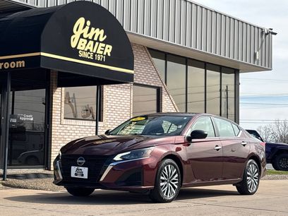 Used 2025 Nissan Altima 2.5 SV