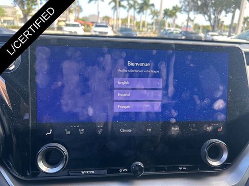 Used 2025 Lexus TX 500h AWD w/ Technology Package image 15