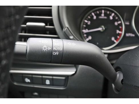 Certified 2025 MAZDA MAZDA3 s image 17