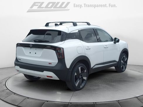 New 2026 Nissan Kicks SR w/ Cold Weather Package FWD image 7
