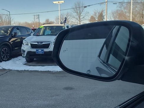 Used 2018 Toyota RAV4 XLE image 22