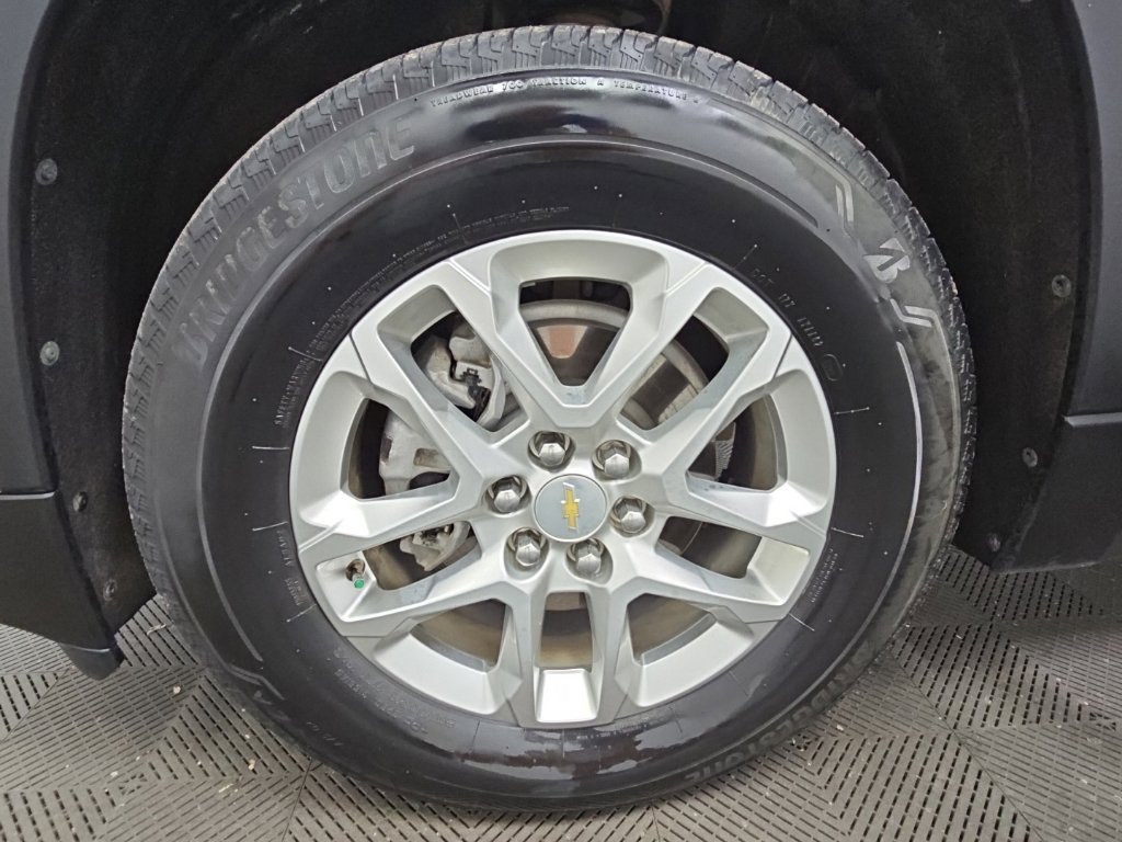 Used 2024 Chevrolet Traverse LS w/ Safety Package FWD image 43