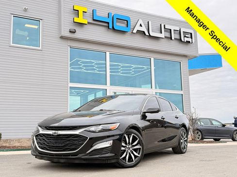 Used 2021 Chevrolet Malibu RS image 1