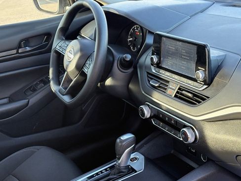 Certified 2024 Nissan Altima 2.5 S image 37