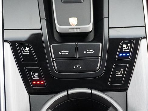 Used 2022 Porsche 911 Turbo S w/ 911 Turbo Sportdesign Package image 68