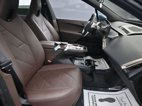 Used 2023 BMW iX xDrive50 w/ Premium Package image 36