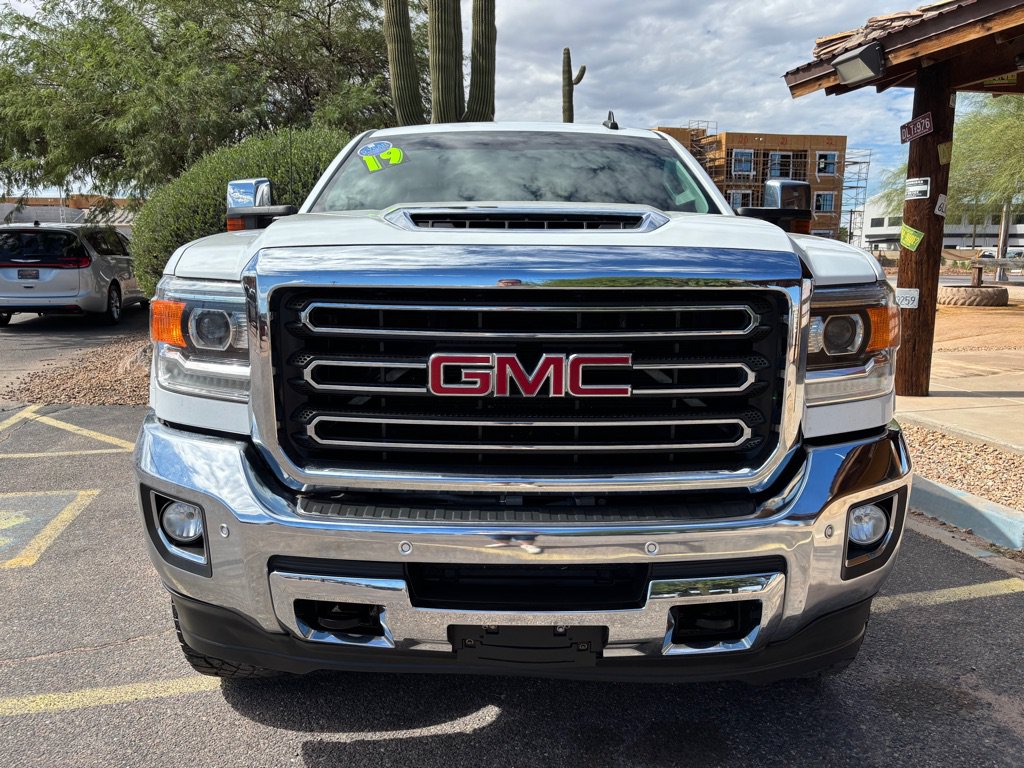 Used 2019 GMC Sierra 2500 SLT w/ Duramax Plus Package AWD/4WD image 3