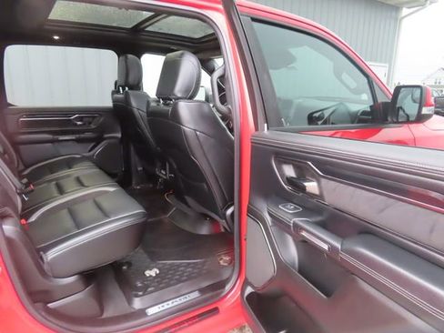 Used 2022 RAM 1500 Laramie image 32