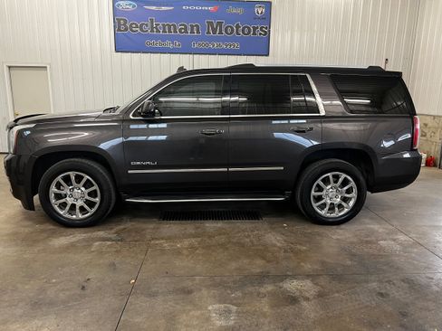 Used 2015 GMC Yukon Denali w/ Touring Package AWD/4WD image 4